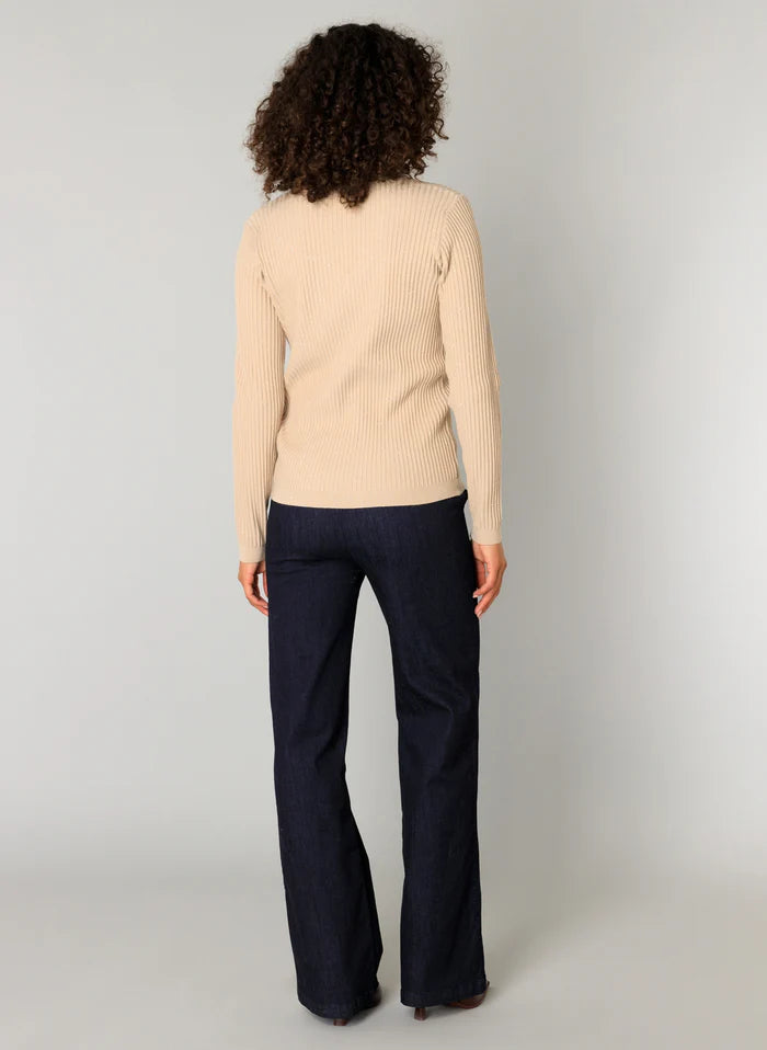 Yesta Guida vneck Top