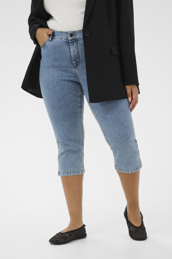Kaffe Curve Vilana Capri Jeans