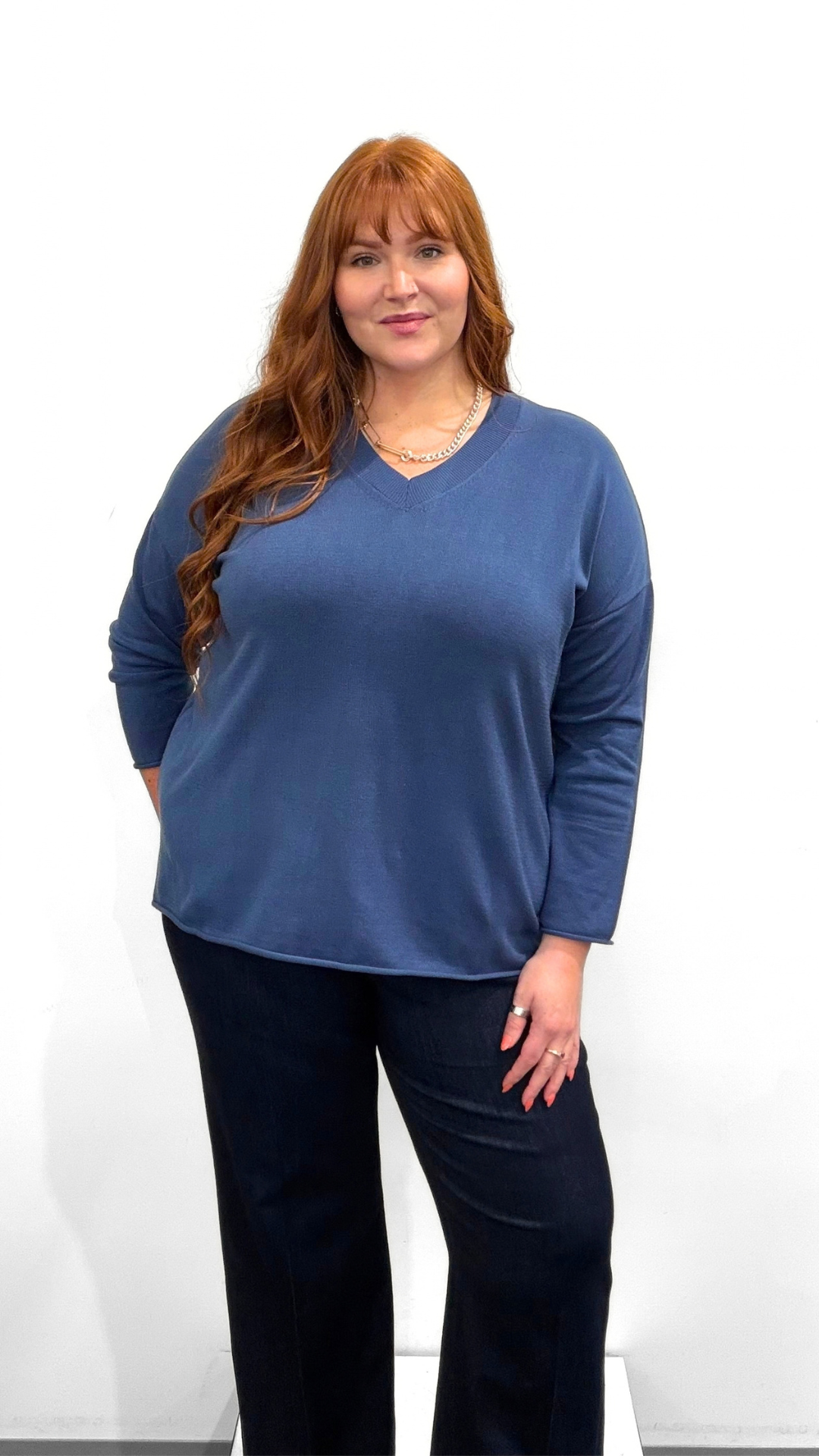 Mat V-neck Sweater