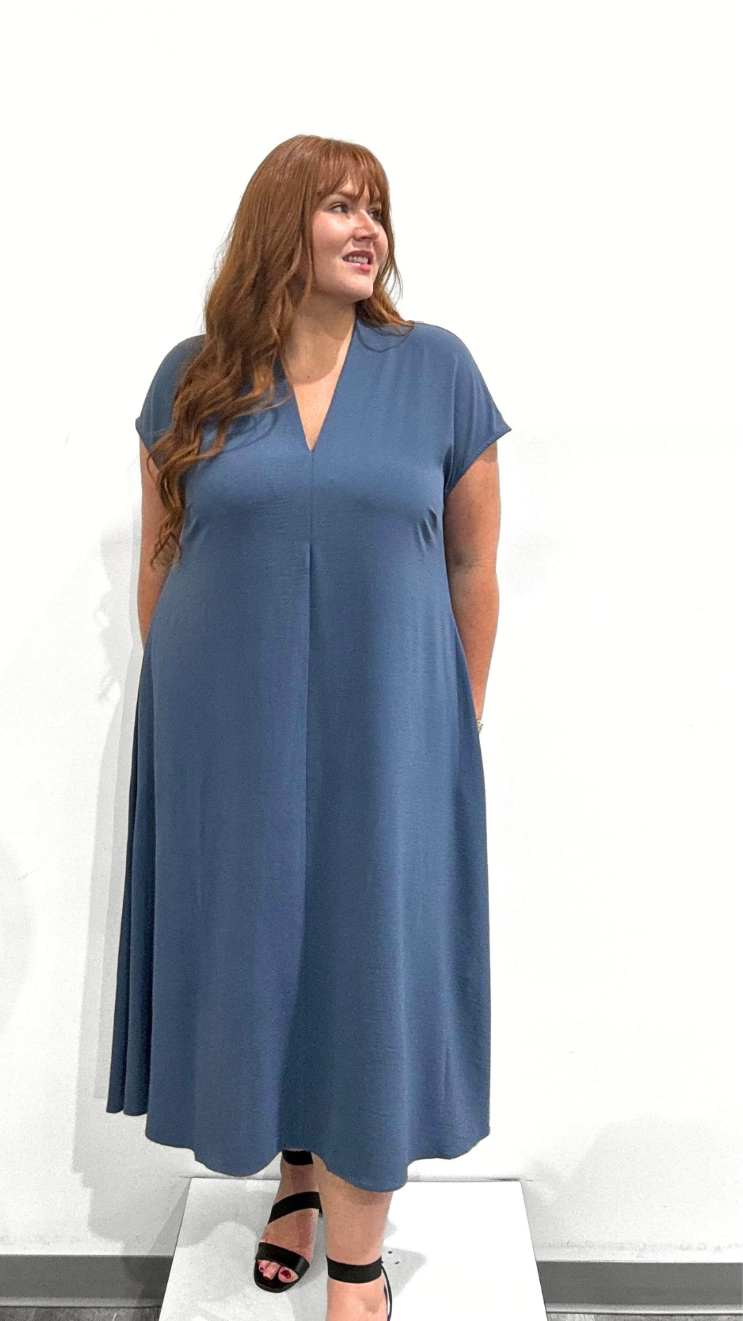 Mat V-Neck Midi Dress