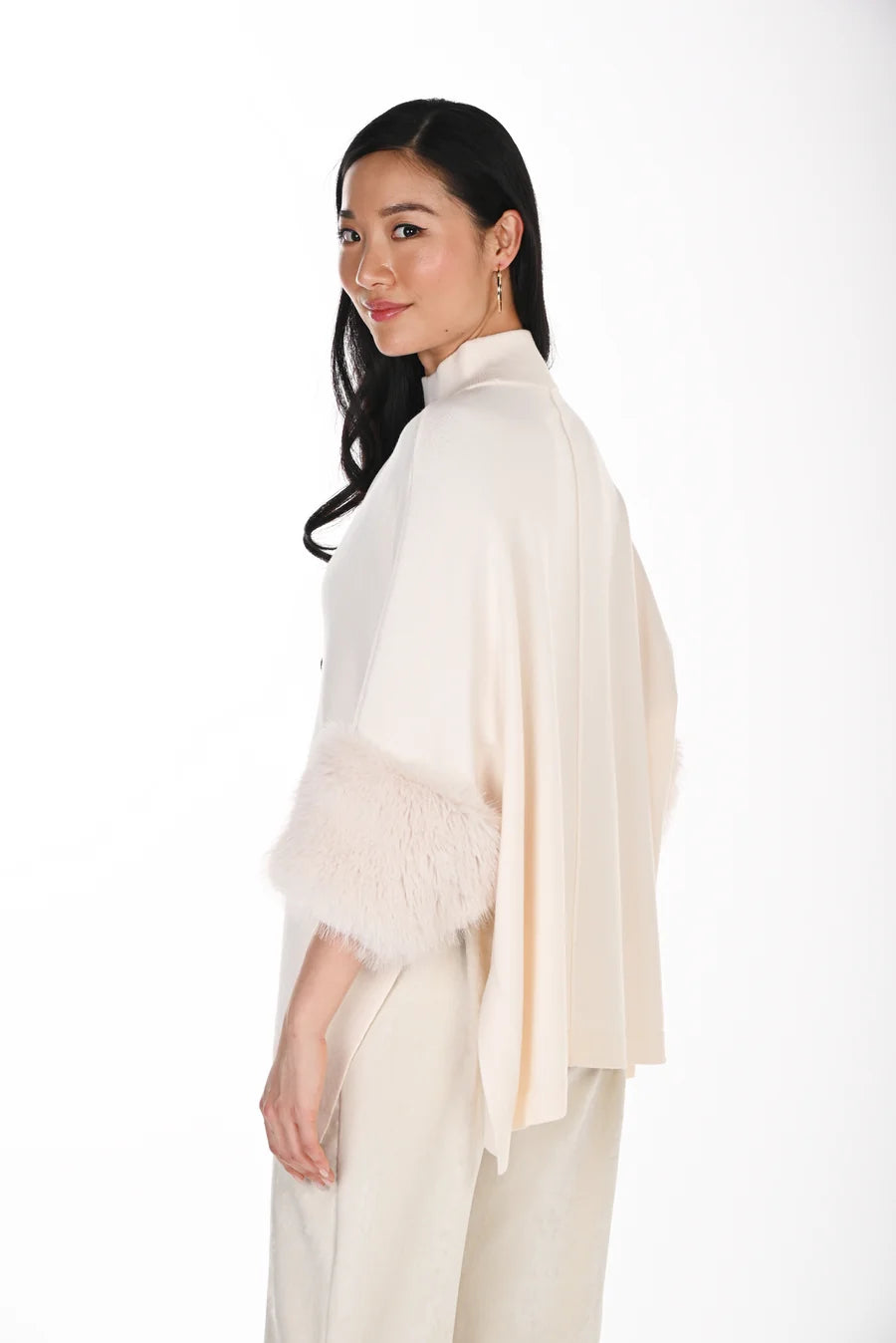 Frank Lyman Cape W/Fur