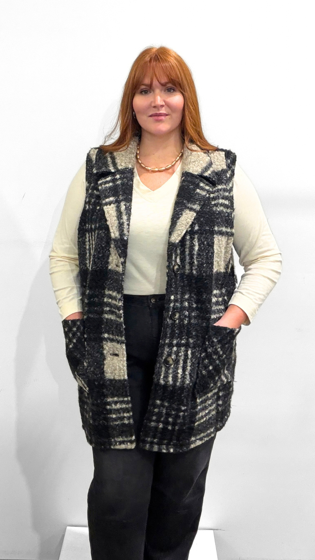 Tribal Bttn Front Vest
