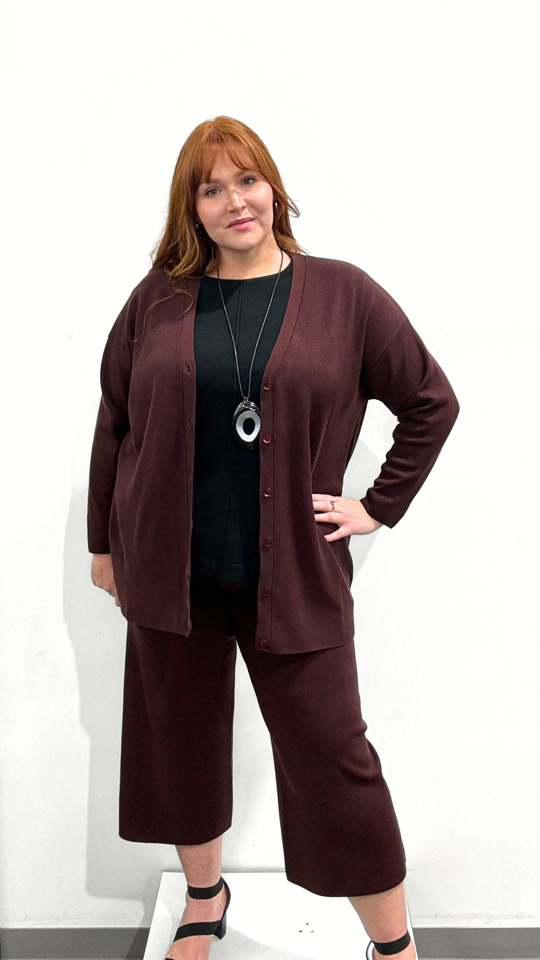 Mat V-Neck Cardi