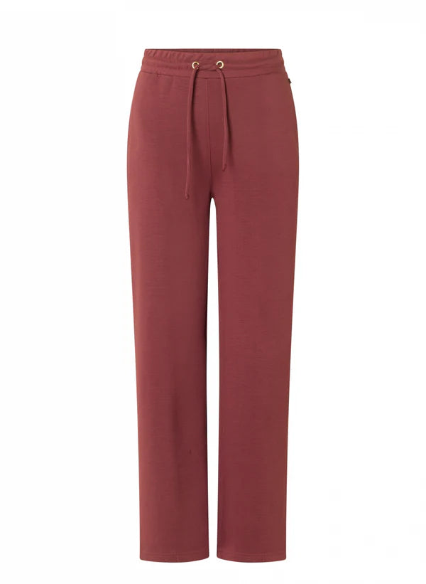 Yesta Selena Essential Pant