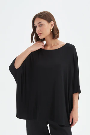 Tirelli Oversized Boxy Tee