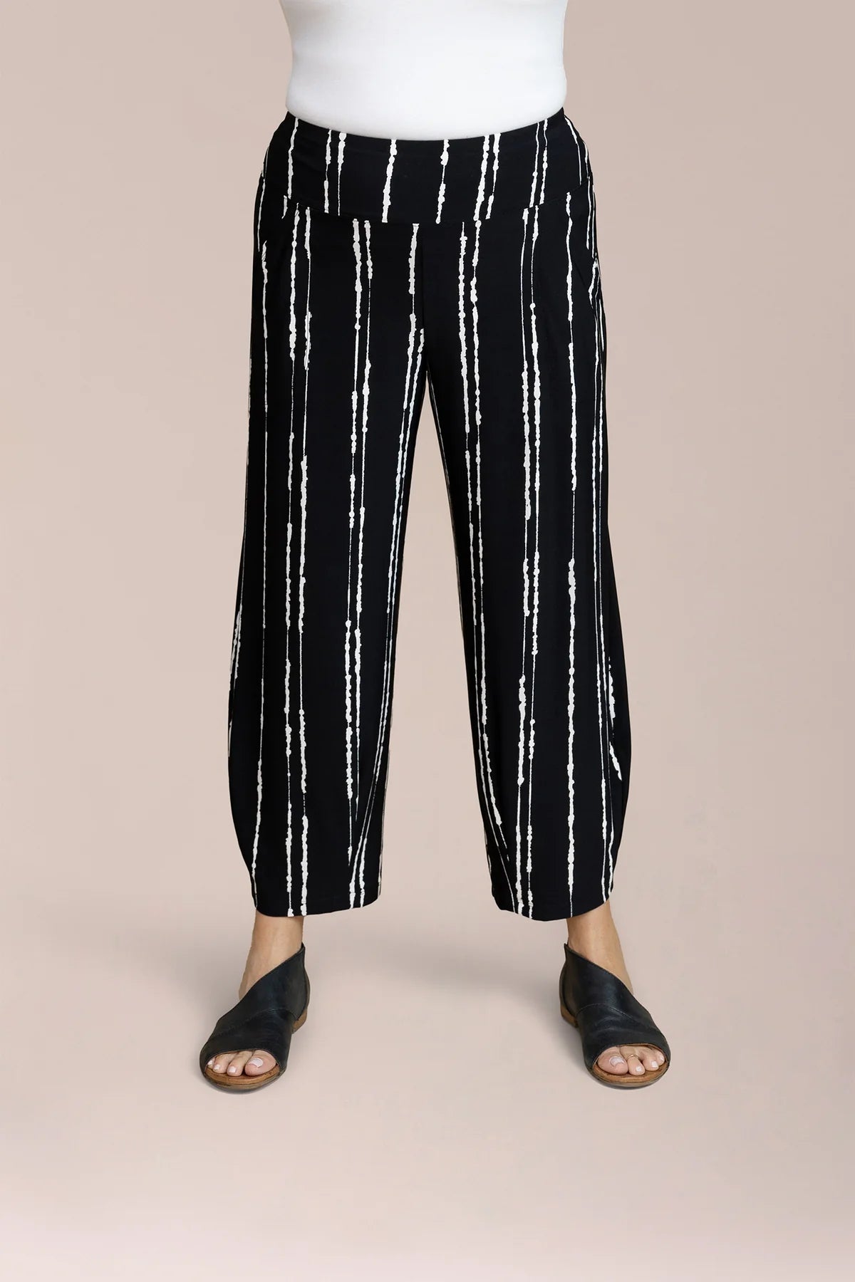 Sympli Narrow Lanter Pant