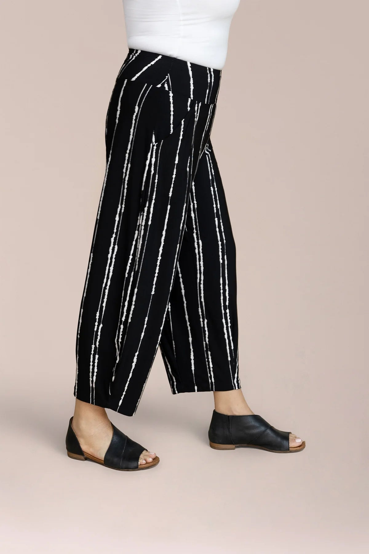 Sympli Narrow Lanter Pant