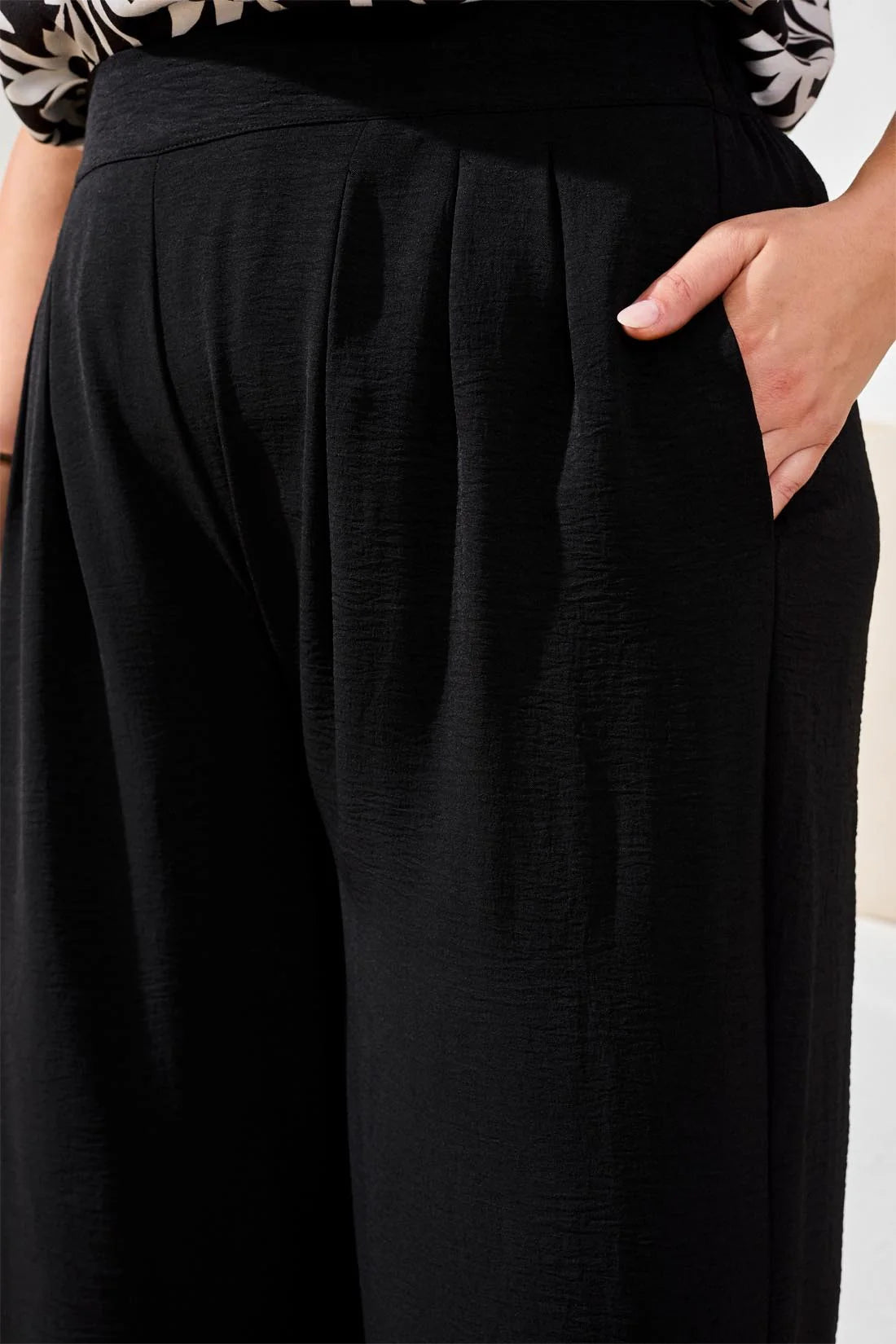 Tribal Air Flow Crop Pant