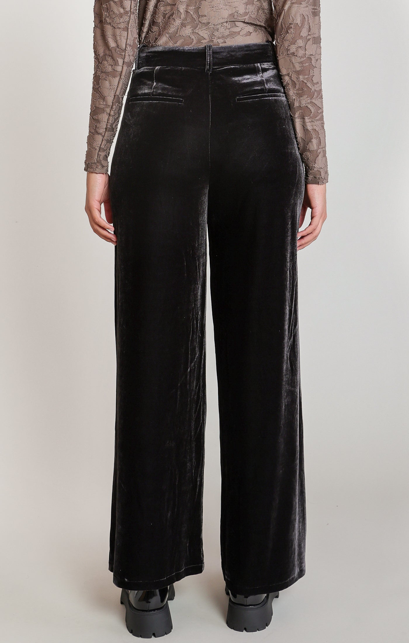 Dex Velvet Wide Leg Pant