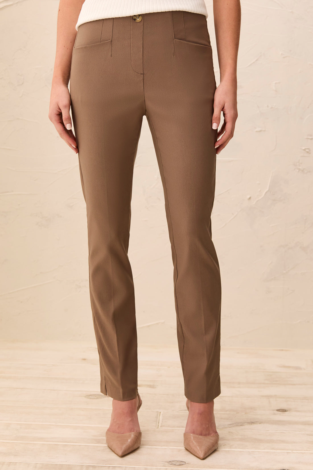 Tribal Flatten It Pull-On Ankle Pant