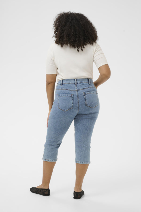 Kaffe Curve Vilana Capri Jeans