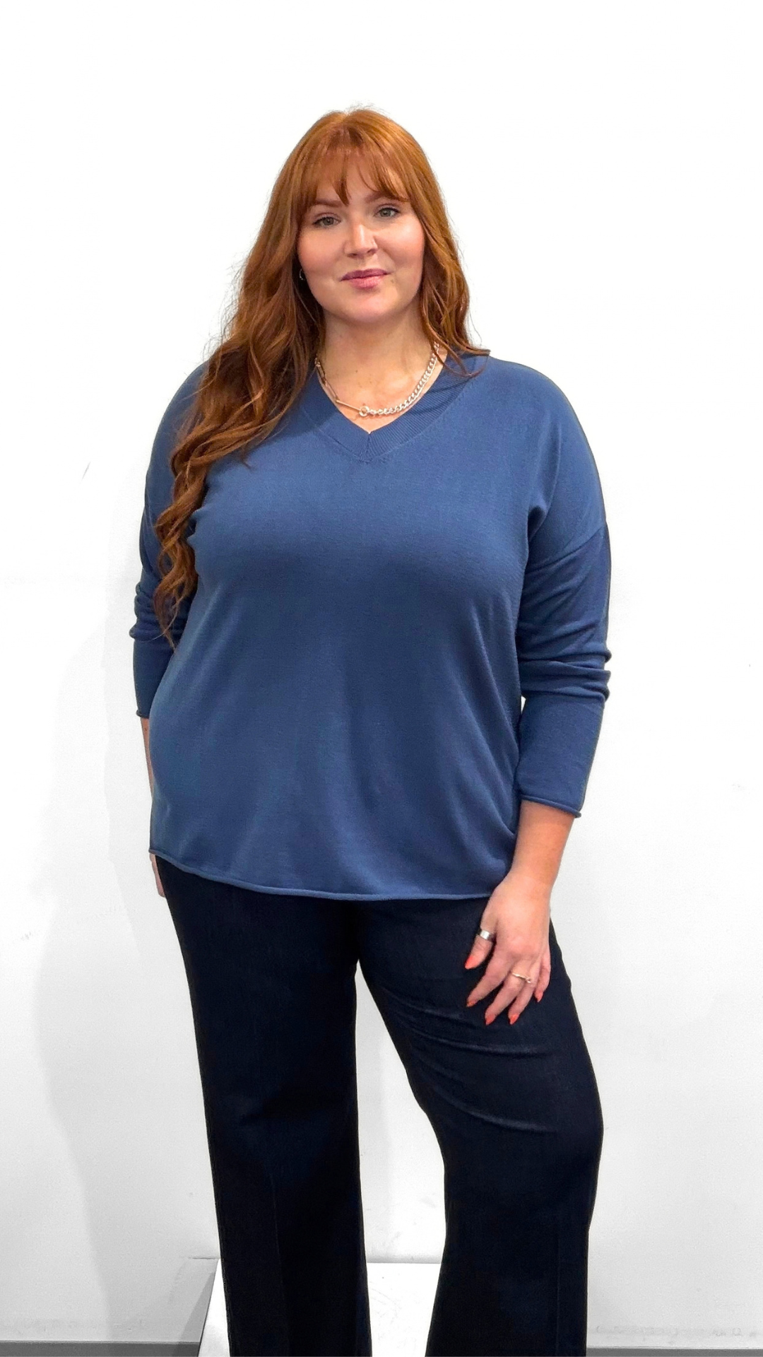 Mat V-neck Sweater