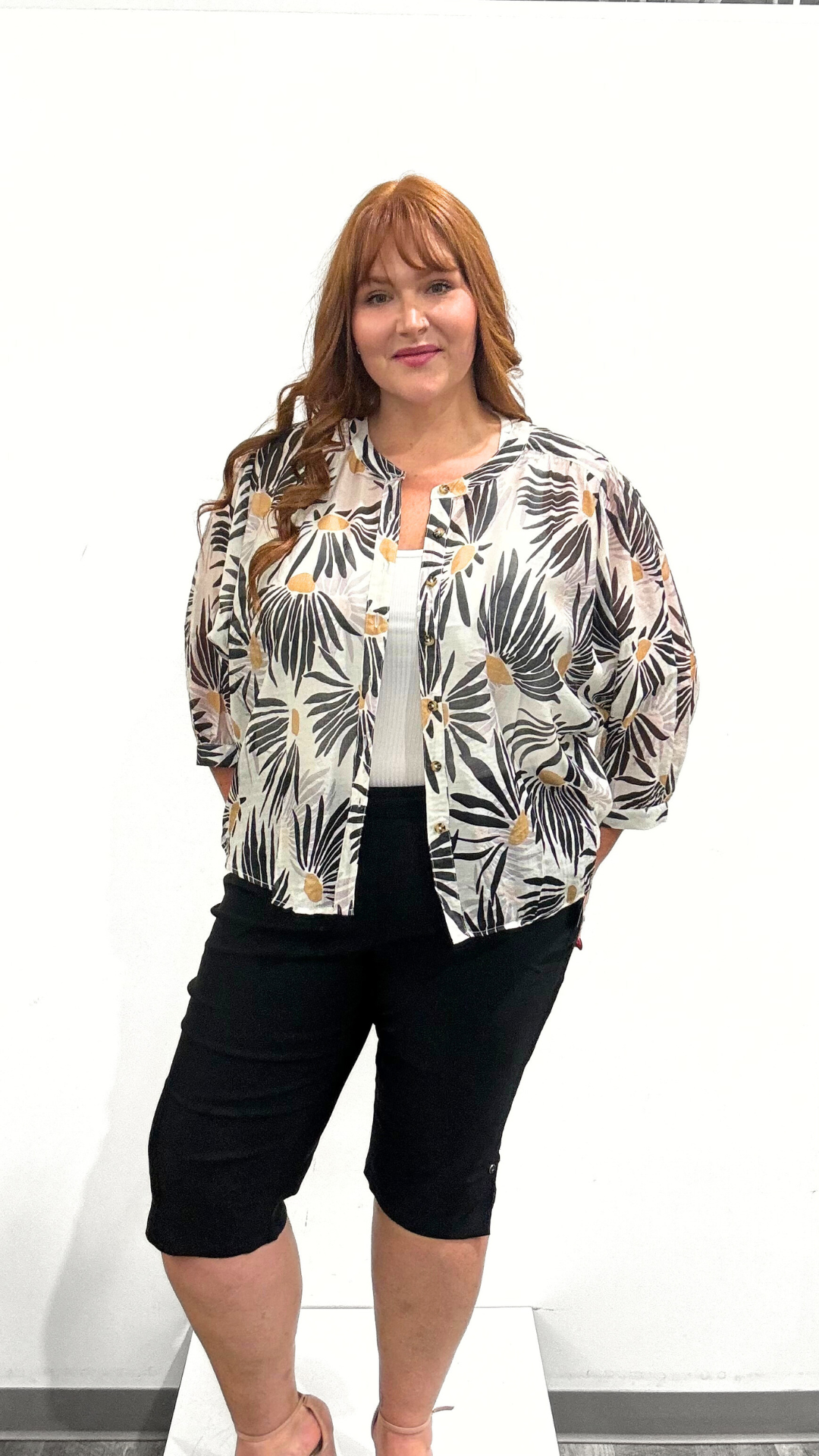 Tribal Flatten It Short Capri
