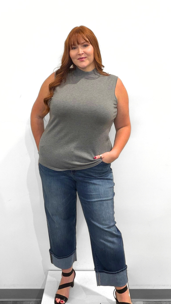 Yest Curve Franka Sweater