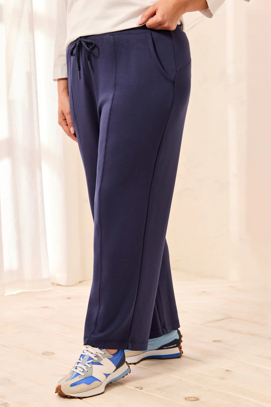 Tribal Pull On Scuba Pant