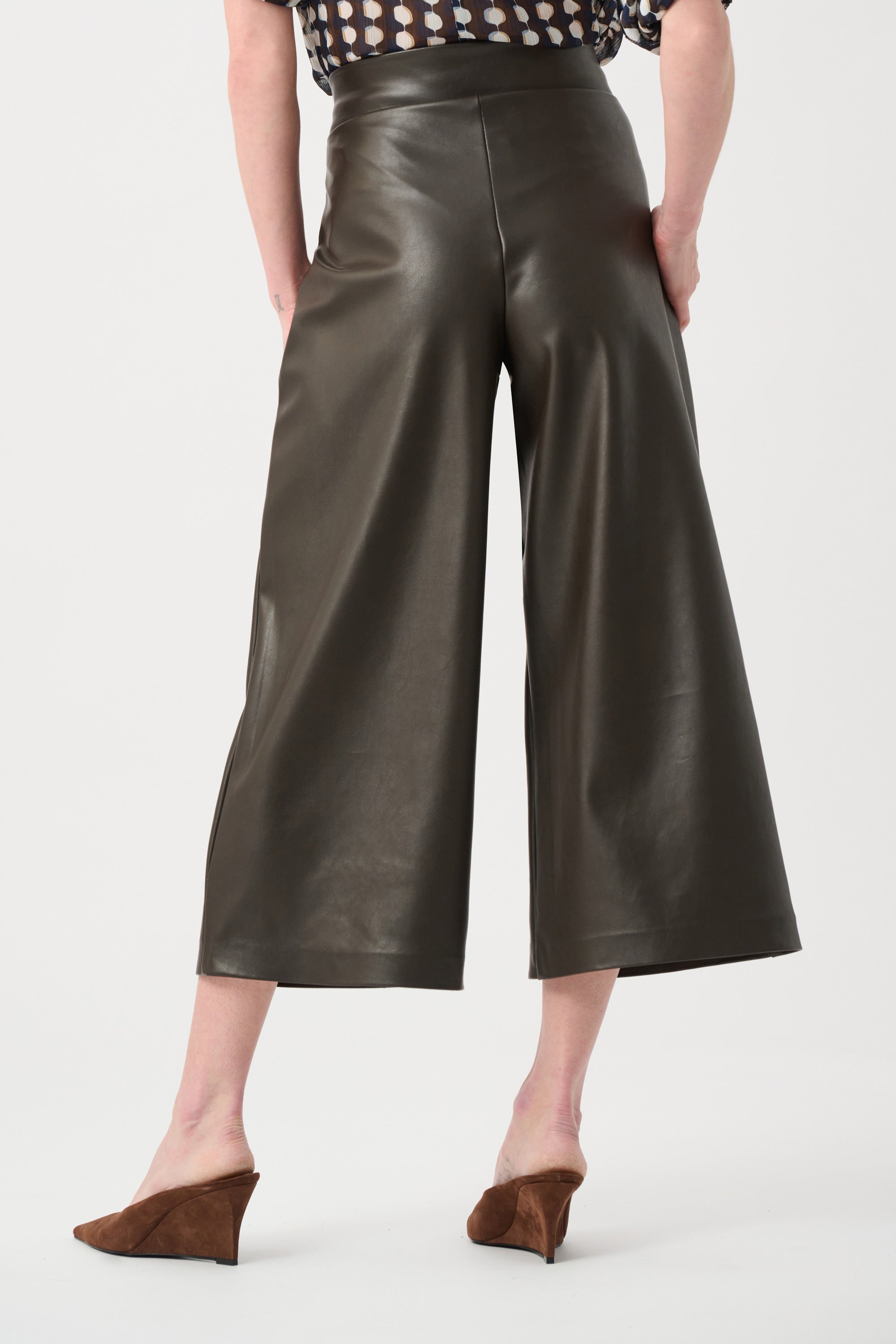 Joseph Ribkoff Pull On Culotte Pant