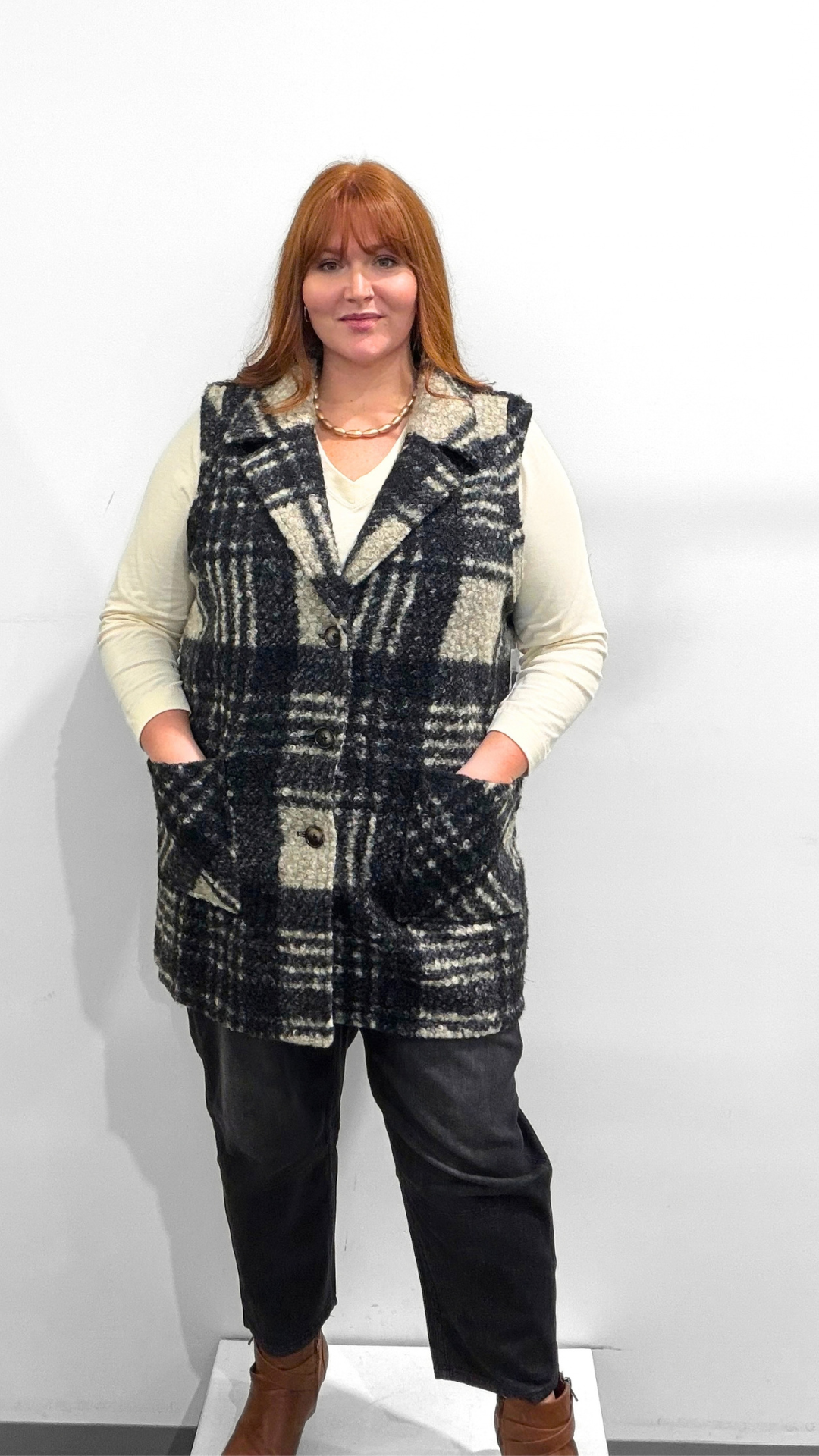 Tribal Bttn Front Vest