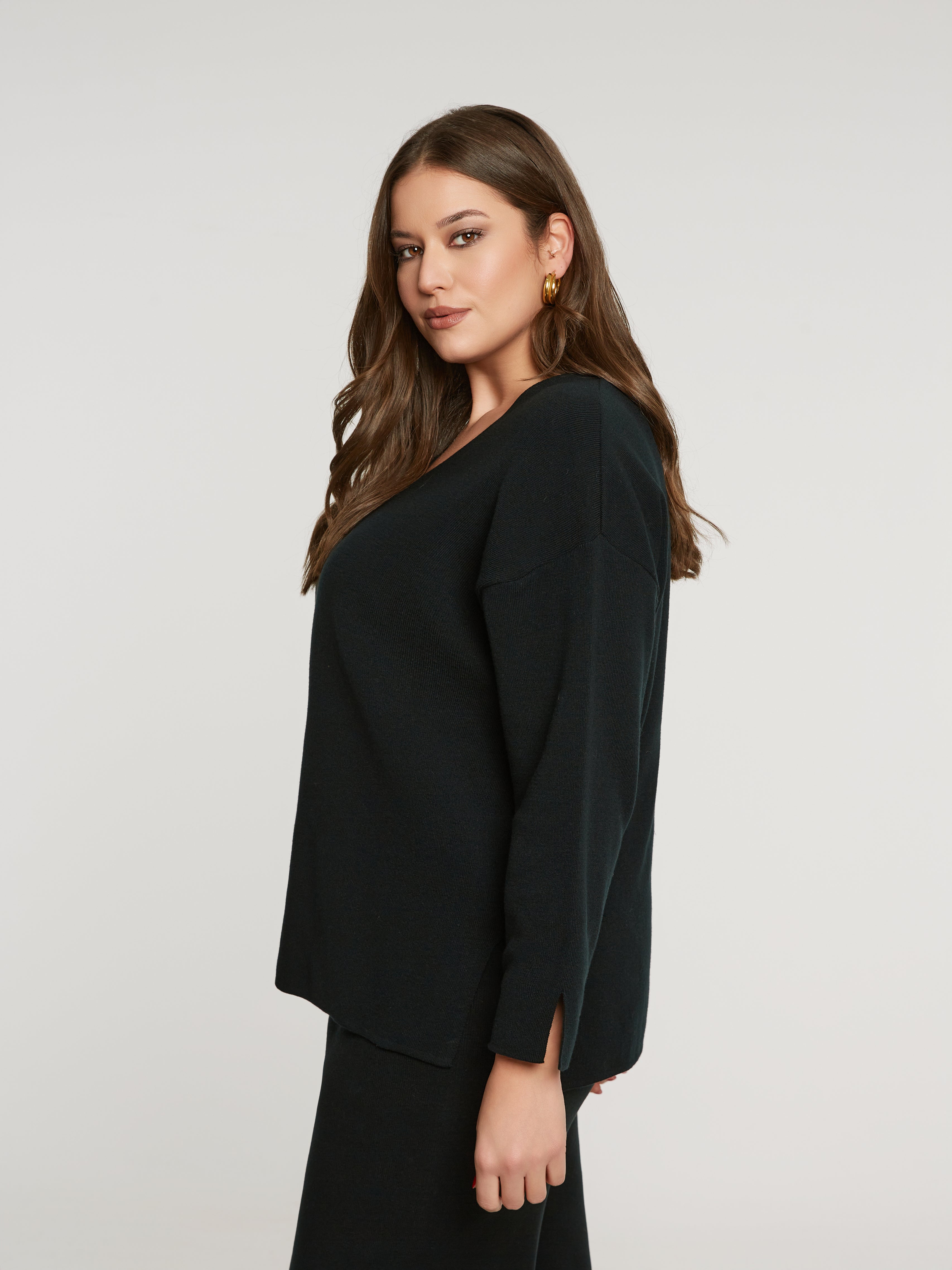 Mat V-Neck Sweater