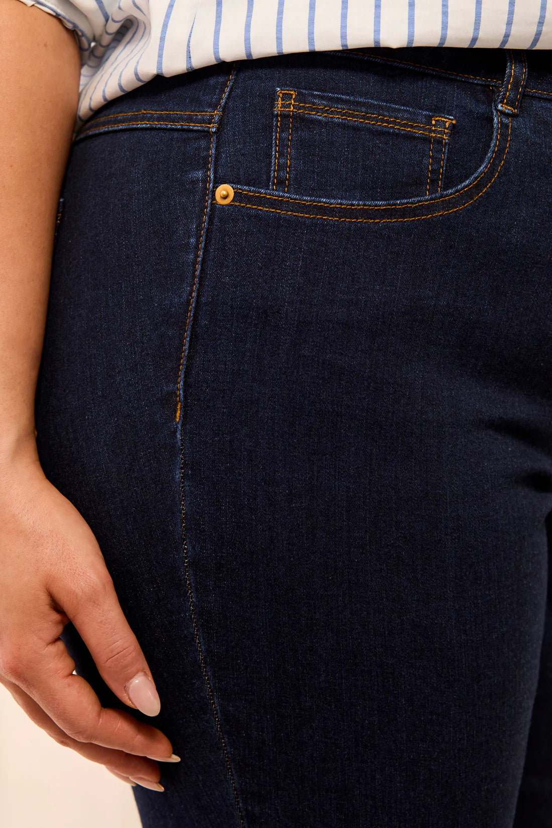 Tribal Sophia Curvy Capri