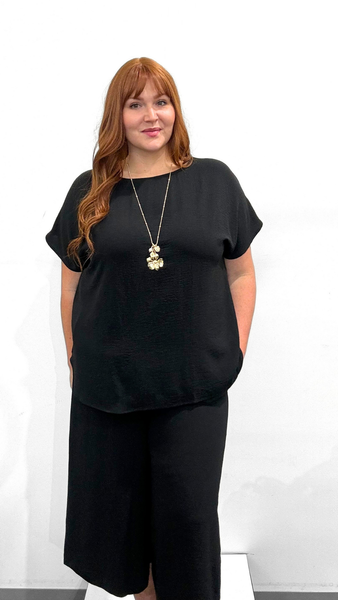 Mat Short Sleeve Blouse