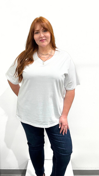 Wasabi Verona 21 V-Neck Tee