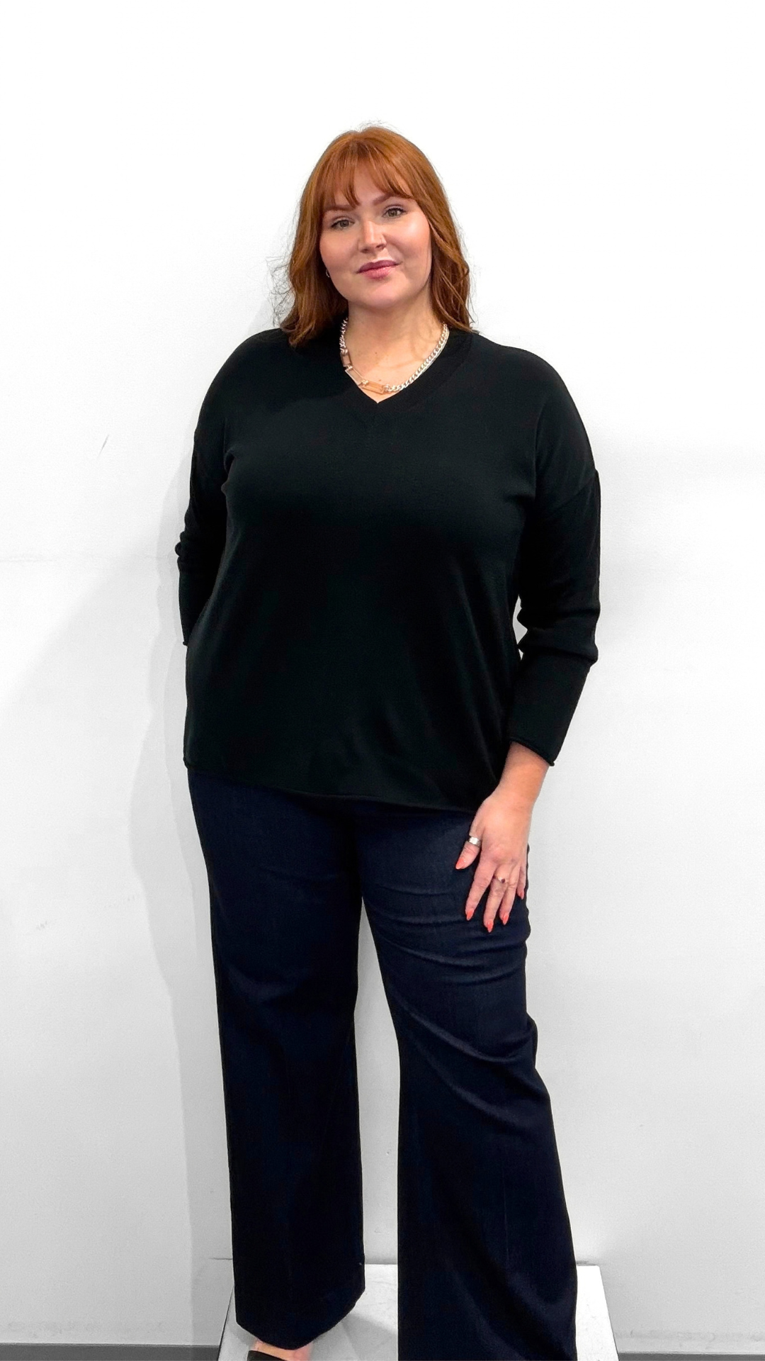 Mat V-neck Sweater