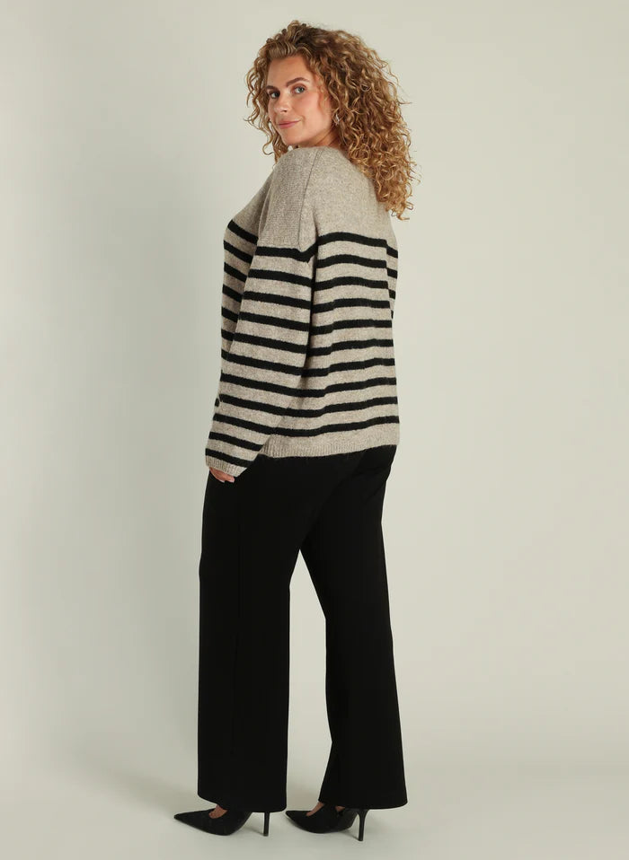 Yesta Gwyneth Sweater