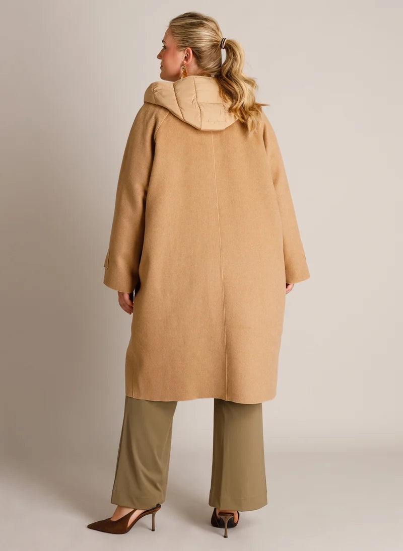 Yest Curve Rina Coat (Quenna)