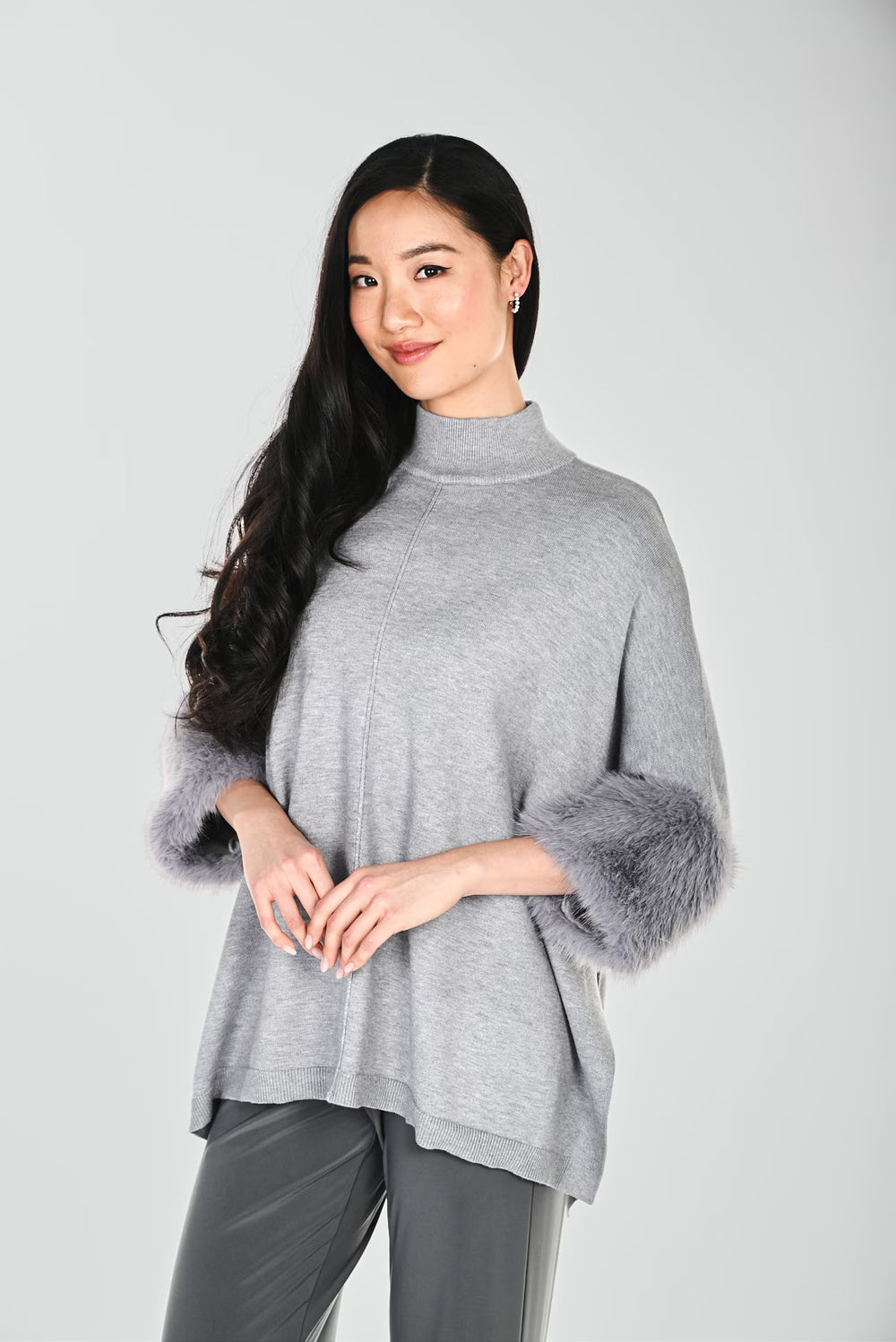 Frank Lyman Cape W/Fur