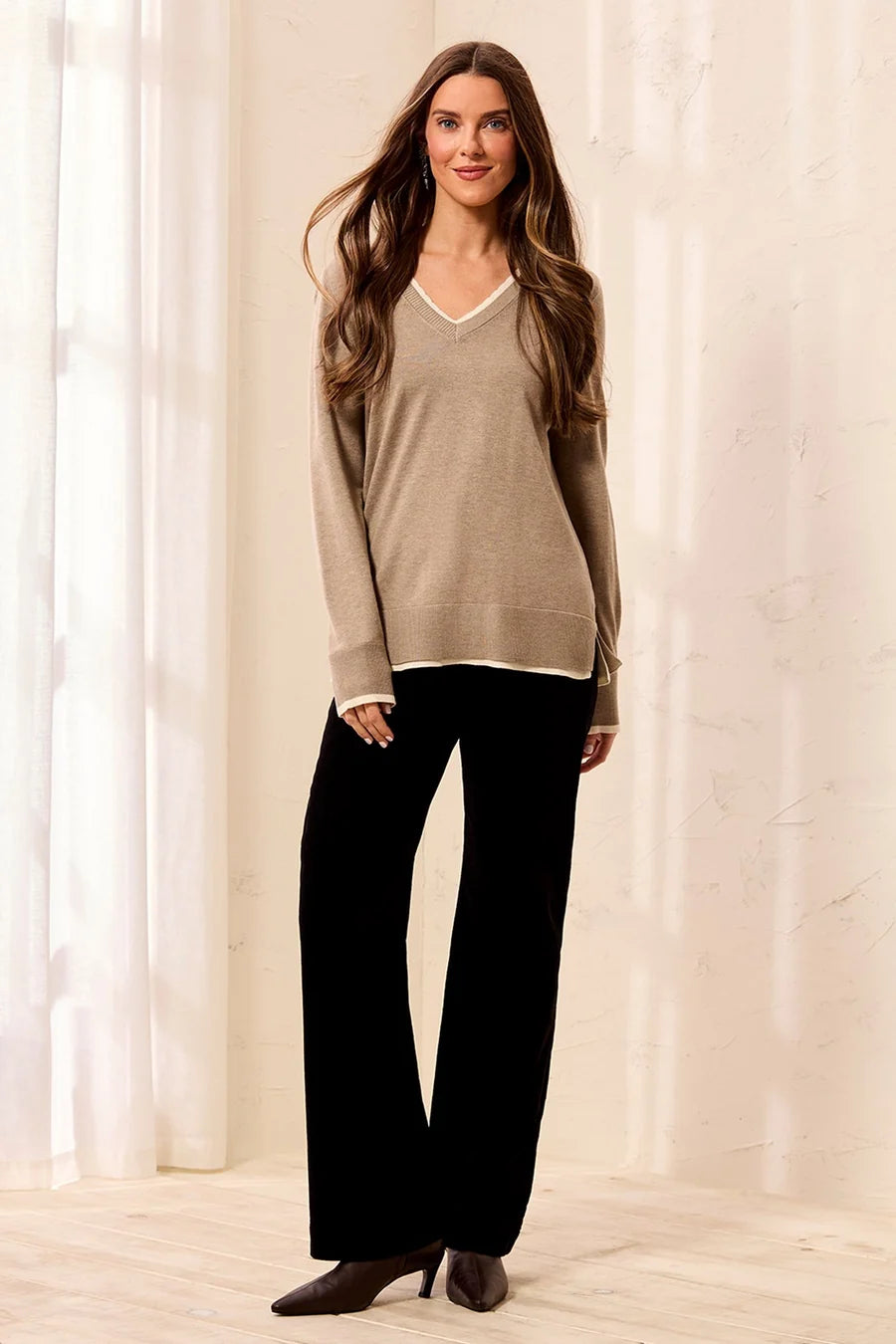 Tribal L/S Vneck Sweater