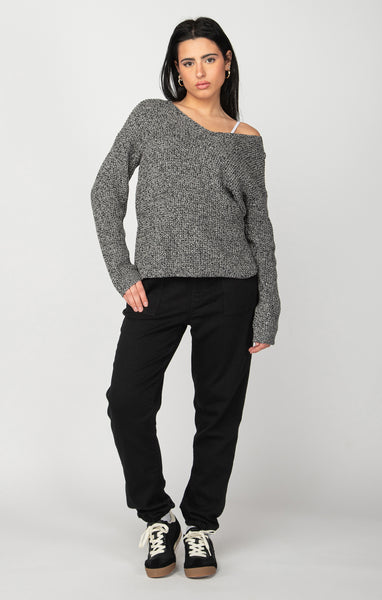 Dex Long Sleeve Bevelled Hemmed Sweater