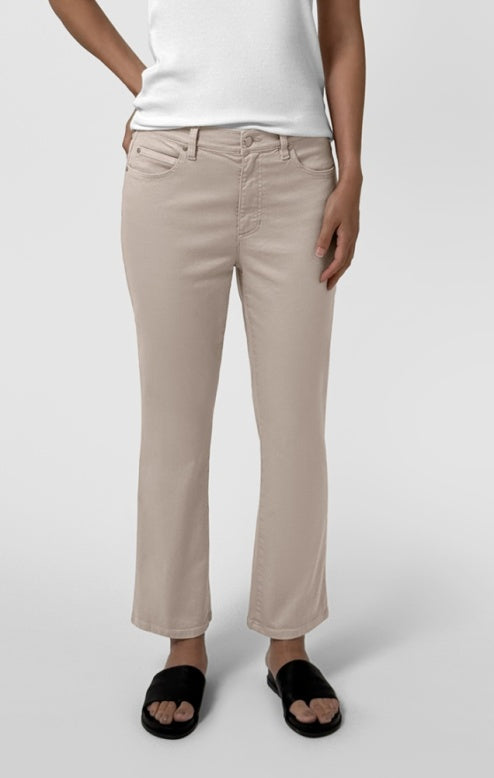 (Pre-Order) Eileen Fisher Ankle Kick Jean